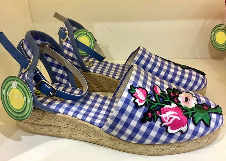 Vichy print shoes will be popular in summer 2019