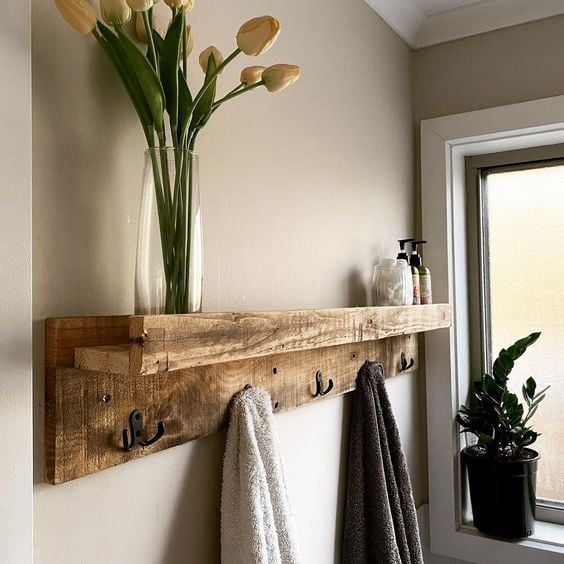 Pallet shelf in the bathroom.