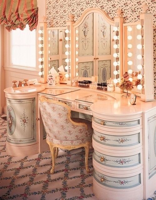 Dressing table