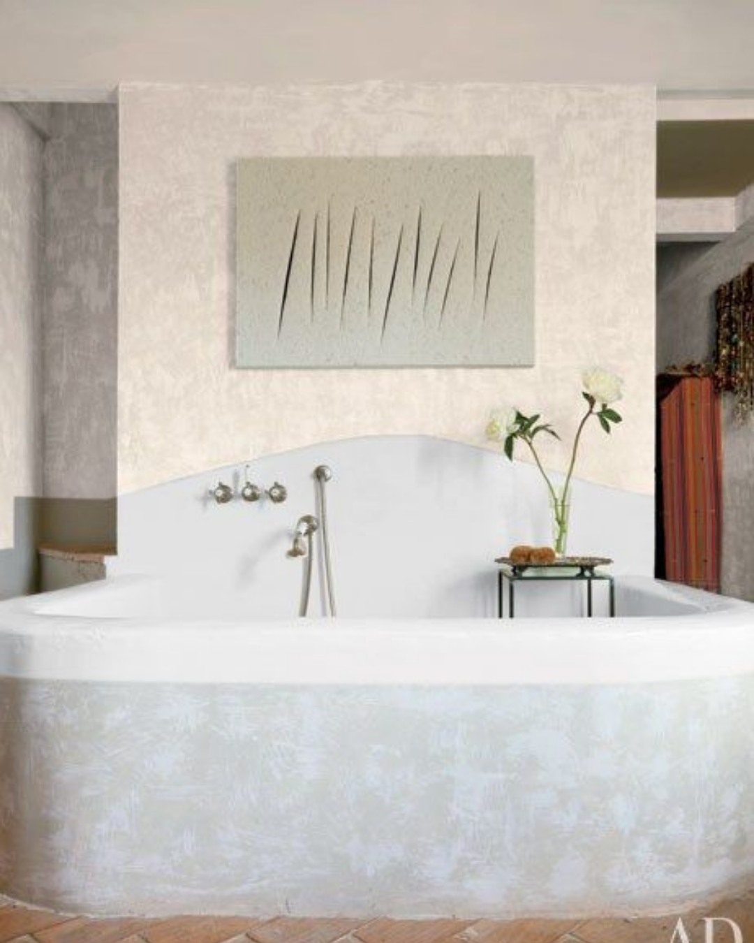 Elegant masonry bathtub