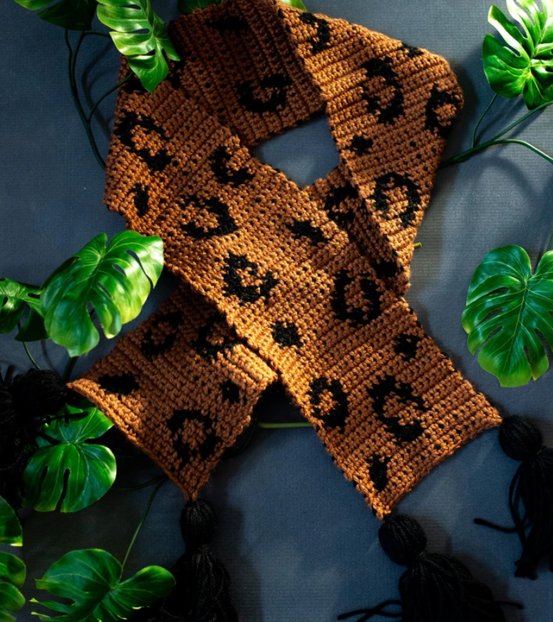 Leopard pattern crochet scarf