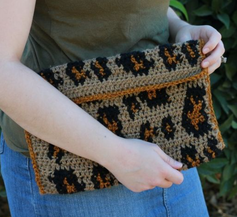 Leopard crochet wallet bag