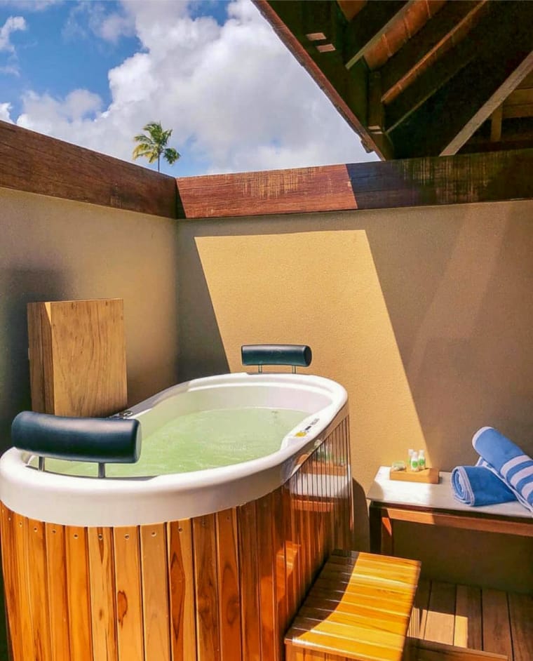 Bathtub with wood