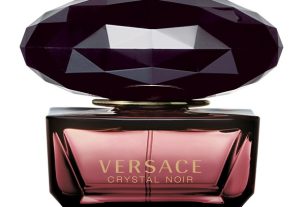 Crystal Noir entre os melhores perfumes femininos para o inverno