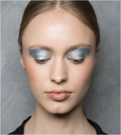 blocky and geometric silver eyeshadow