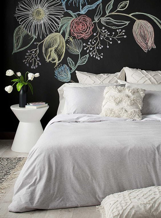 Double bedroom with flowers