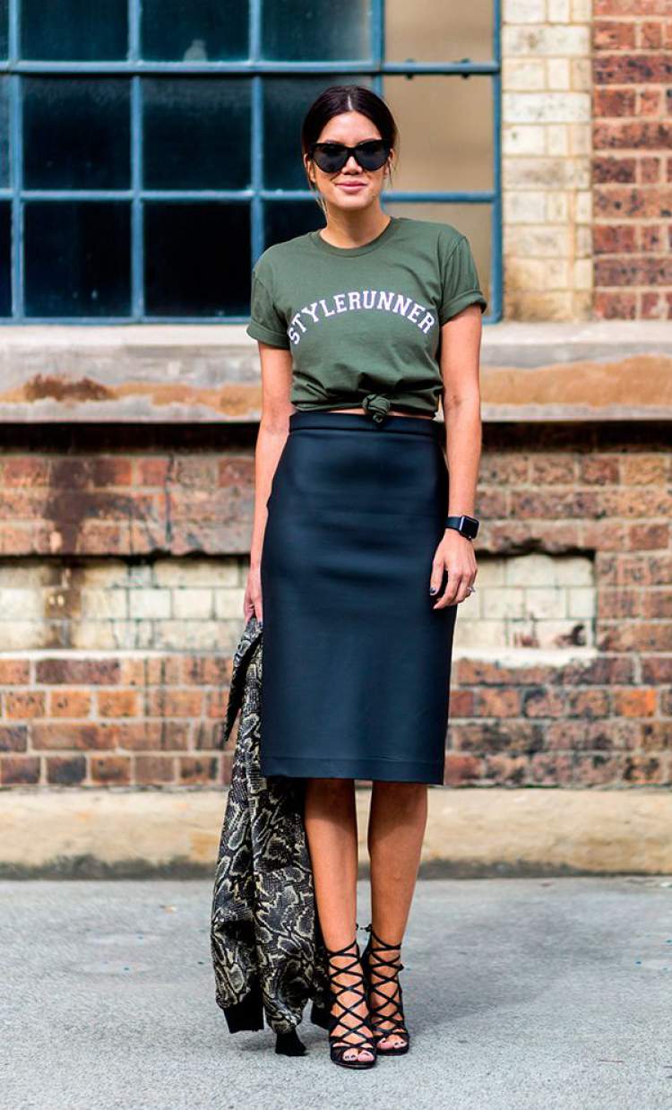 Midi skirt + t-shirt create a Hi-Lo look