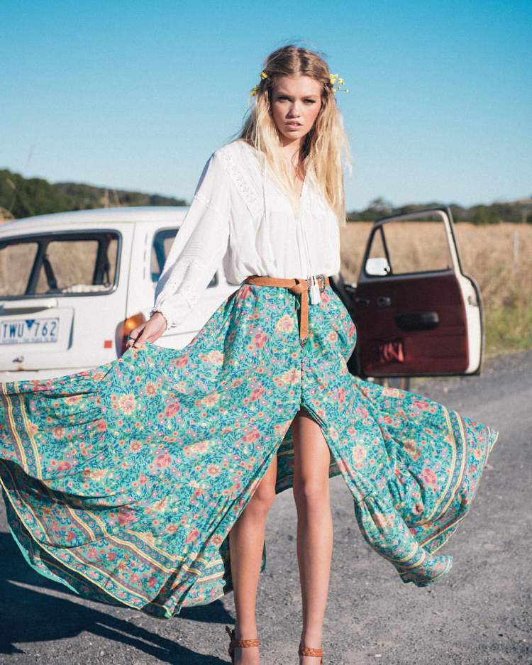 One of the trending boho style pieces for summer 2018 will be the long printed skirt with slit