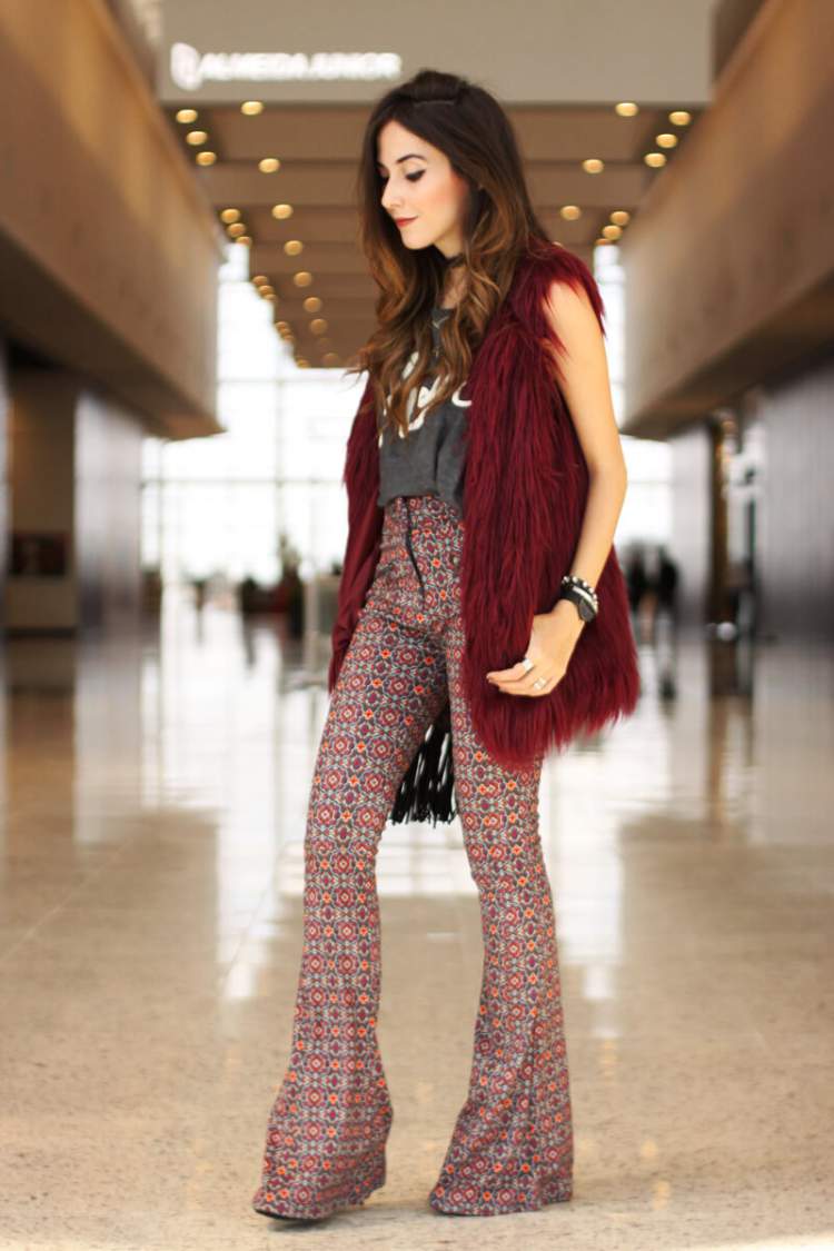 Look with flared pants