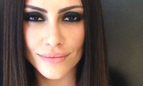 Cléo Pires after micropigmentation on her eyebrows