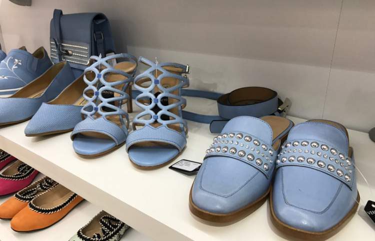 Blue footwear is one of the 20 main trends of summer 2018