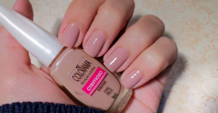 Nude nails among the biggest trends of summer 2018