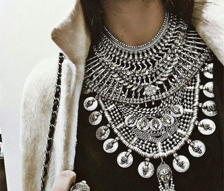 Maxi Neo Vintage Style Necklace is a trend for 2018