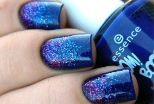 Nails decorated with glitter - Beauty and Fashion Website