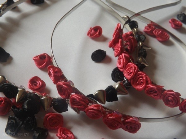 Photo of tiaras with flowers