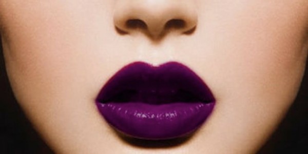 Tips to make purple lipstick last longer