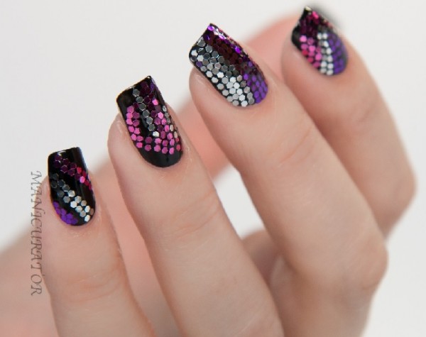 Nail decorated with glitter