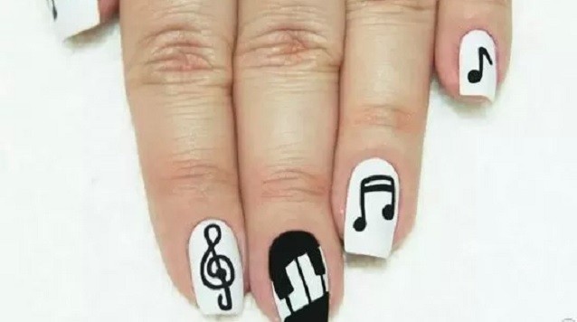 Nail art: how to do nails with musical notes