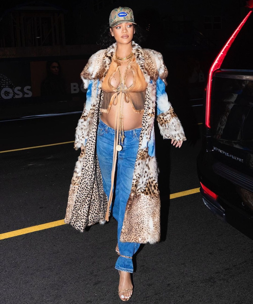 12 incredible looks of pregnant Rihanna, which deserve to be praised