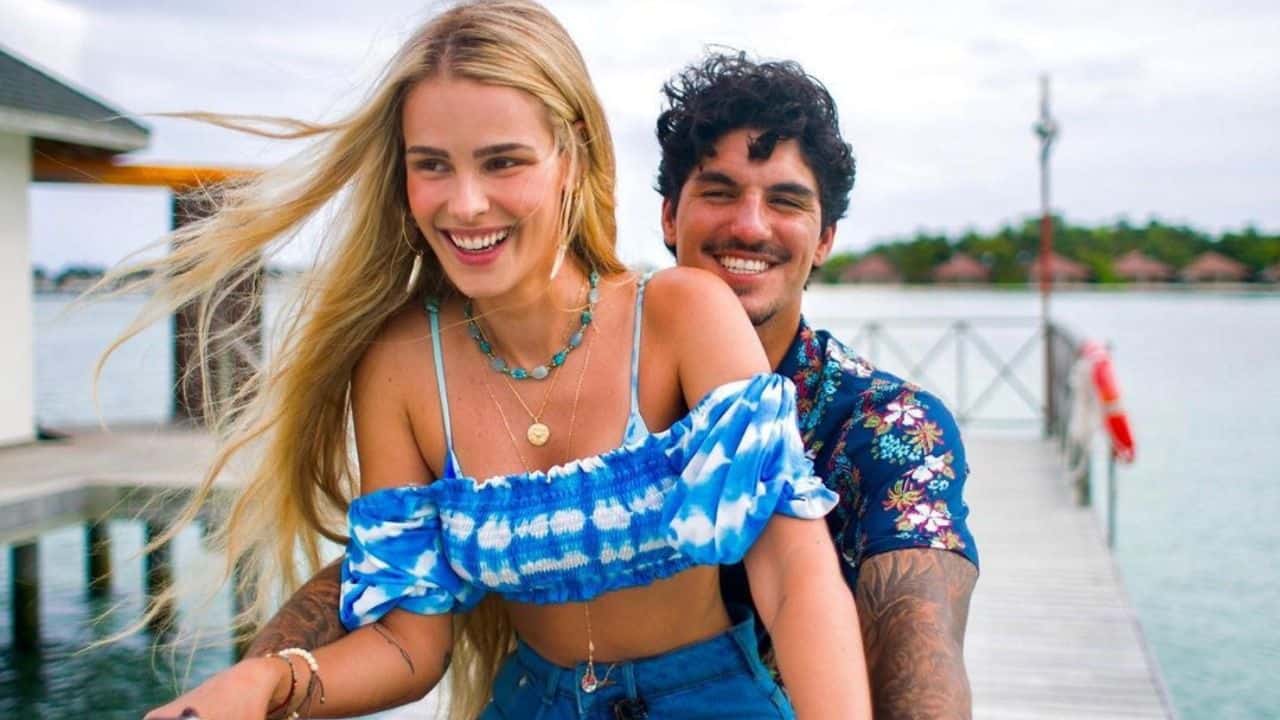 Chega ao fim casamento de Medina com Yasmin Brunet