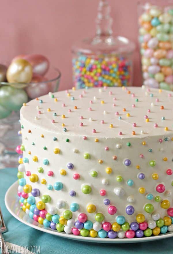 How to decorate cake with candies