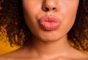 Lipsticks for dark skin - Lipstick tips to highlight your skin tone