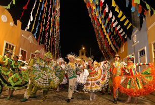 Mais de 20 modelos de vestido de festa junina para você. Confira agora