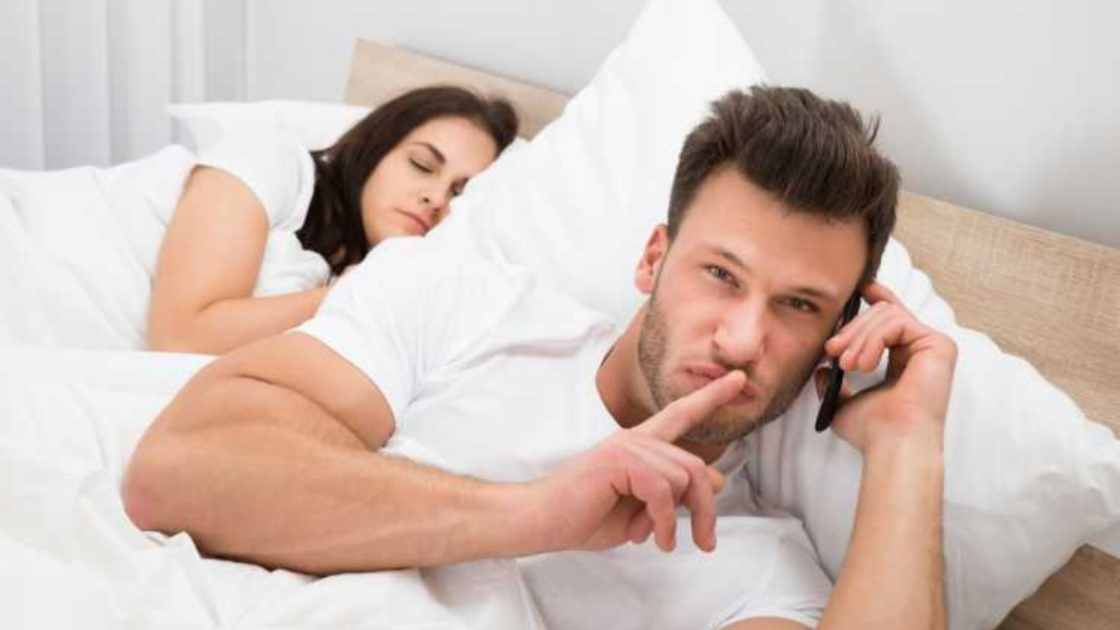 Know the signs of infidelity in a relationship between two people