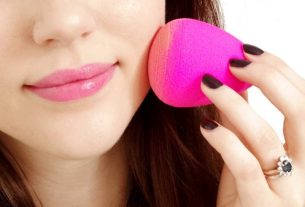 5 mistakes you make when applying makeup with a sponge