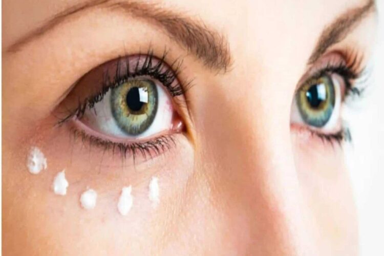 Products to reduce wrinkles around the eyes