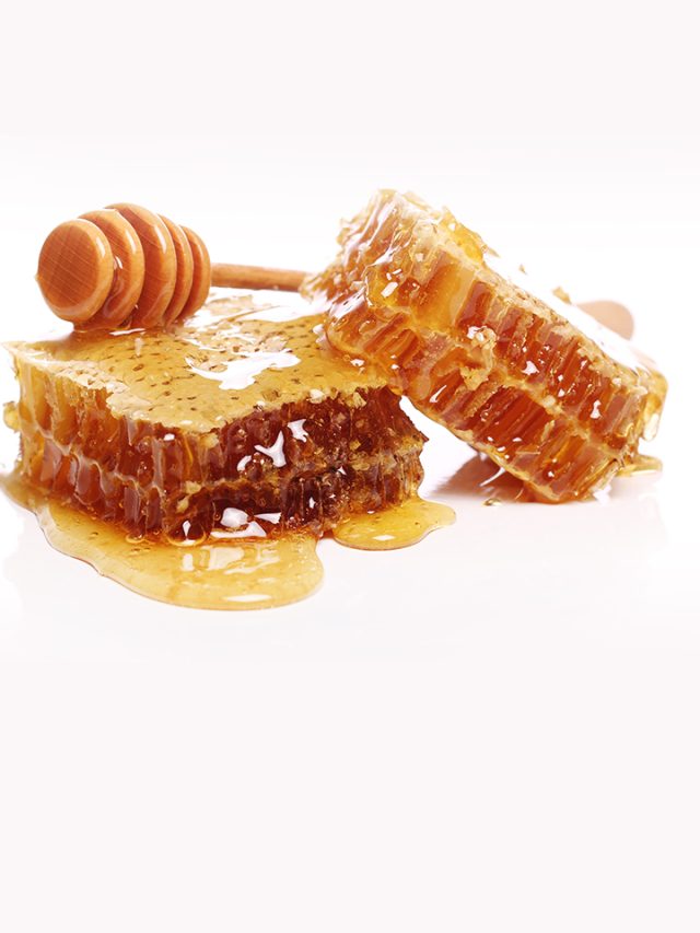 6 Reasons To Replace Sugar With Honey