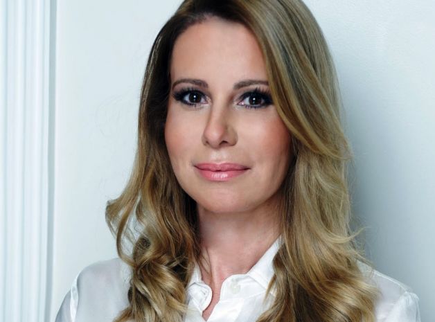 Médica-cirurgiã dermatologista Dra. Carla Góes