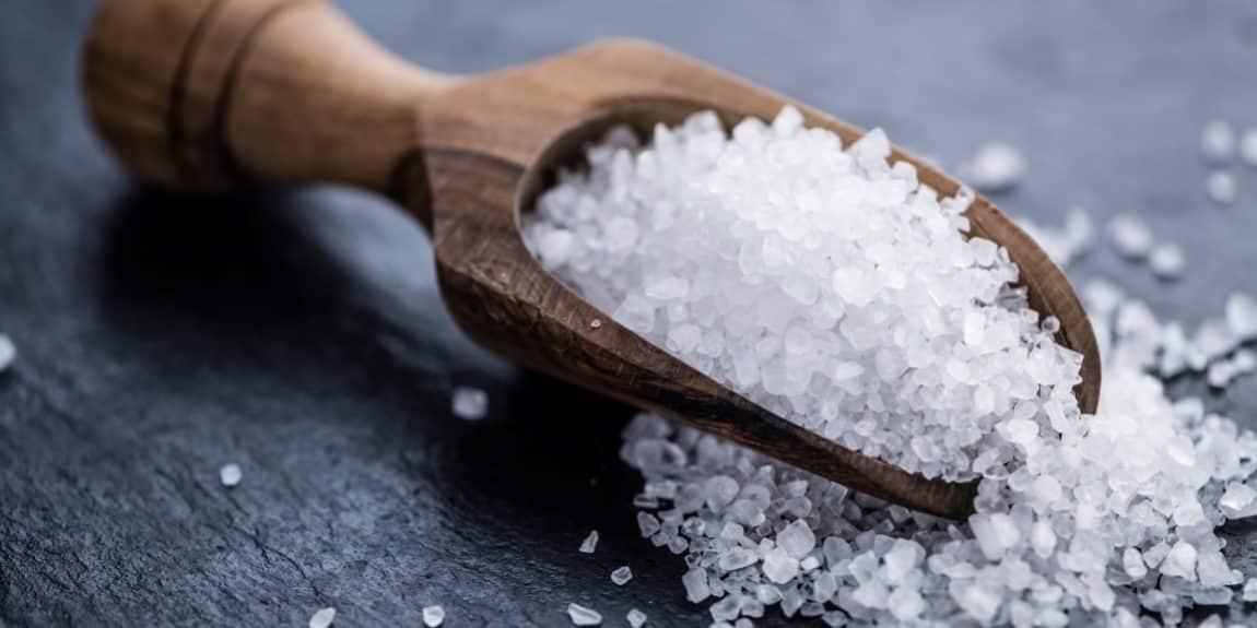 Coarse salt bath, what are its benefits and how to do it