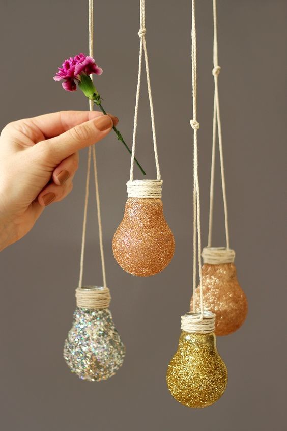 Crafts with light bulbs