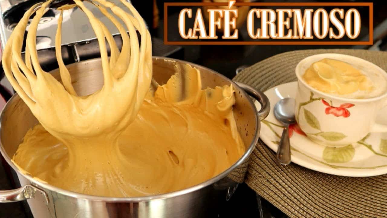 Receita de café cremoso na batedeira