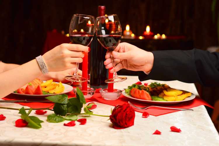 Romantic dinner to celebrate Valentine's Day