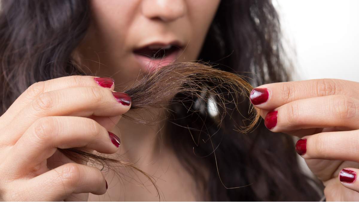 How to remove split ends: 9 tips to get rid of them and prevent them from appearing