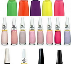 Que cores de esmaltes estão sendo usadas nas unhas?