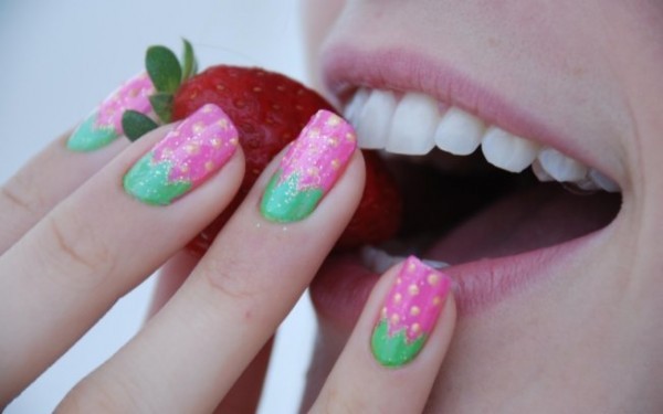 Nails decorated with fruit