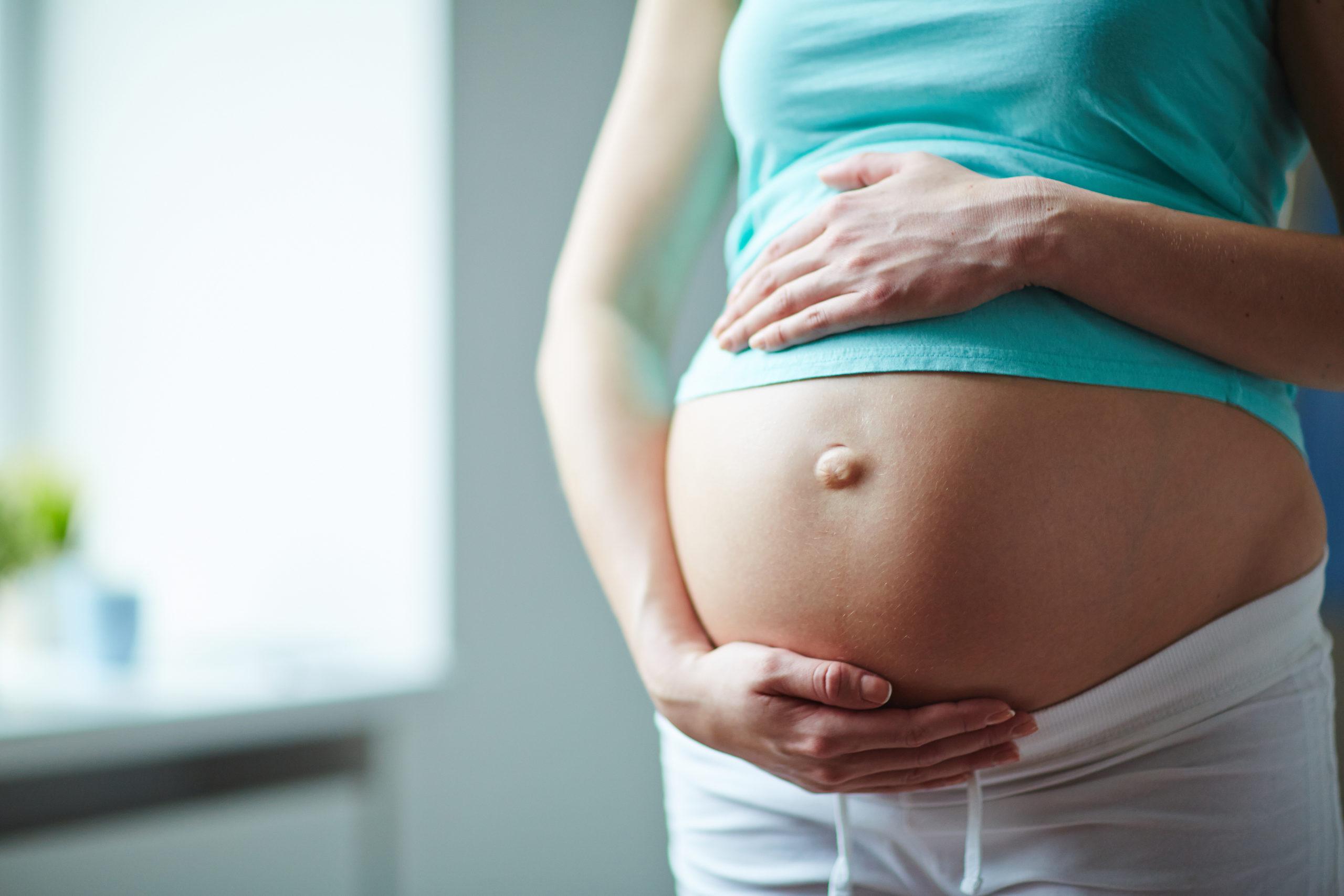 Navel pain during pregnancy: possible causes and treatments