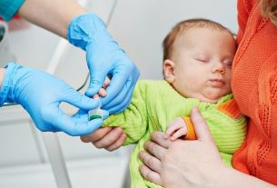 Neonatal hypoglycemia: what it is, symptoms, causes and treatment