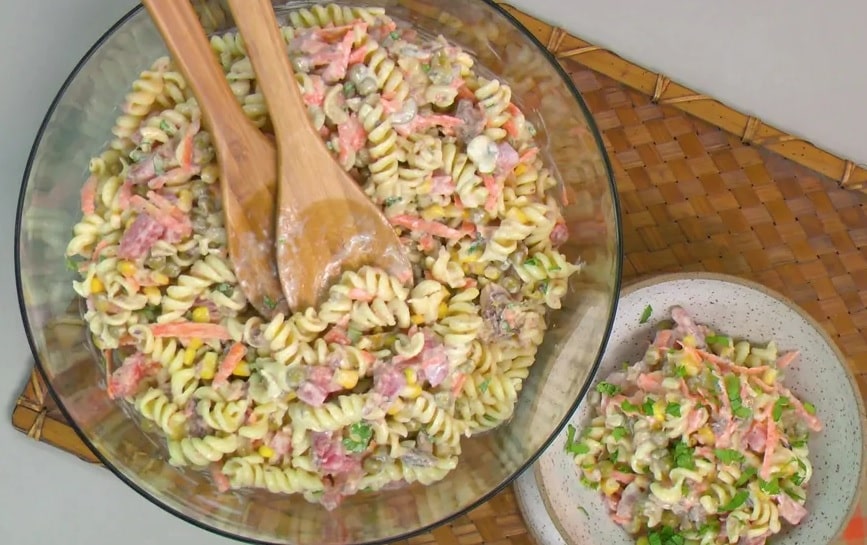 Receita de salada de macarrão