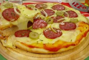 Receita de pizza de liquidificador, rápida e fácil