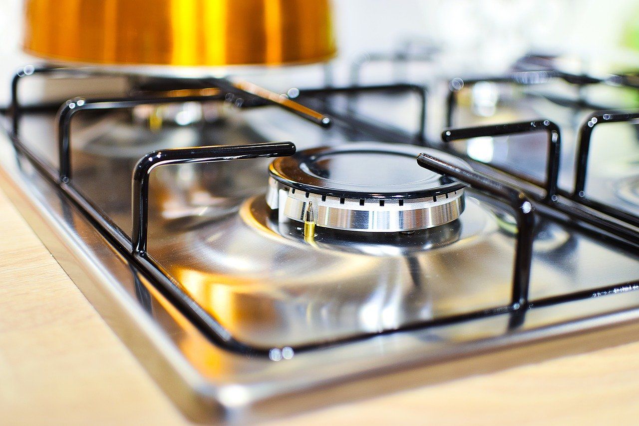 See how to clean stainless steel stove without scratching or staining