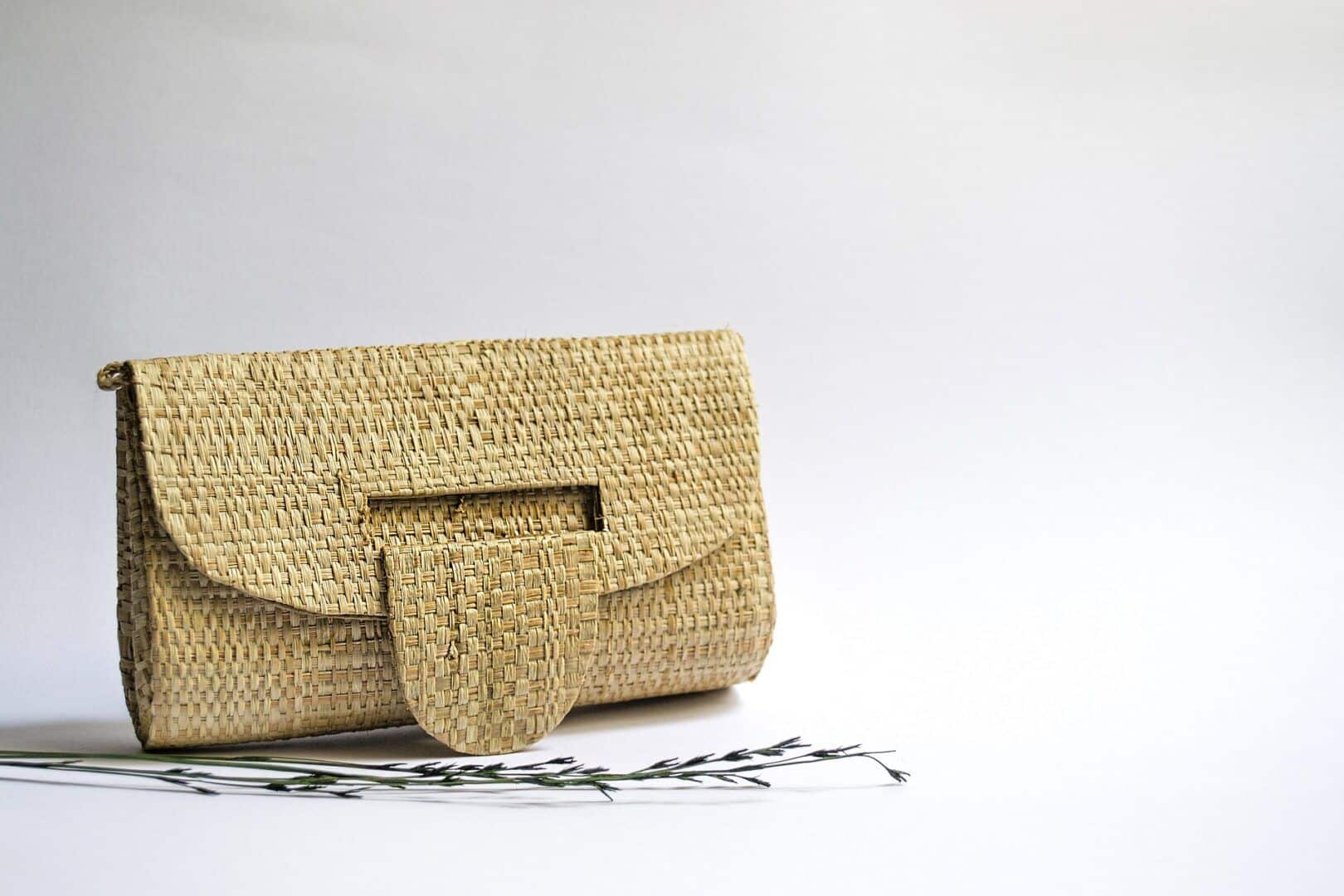 fashion Straw or raffia bag – Use, models + inspirations
