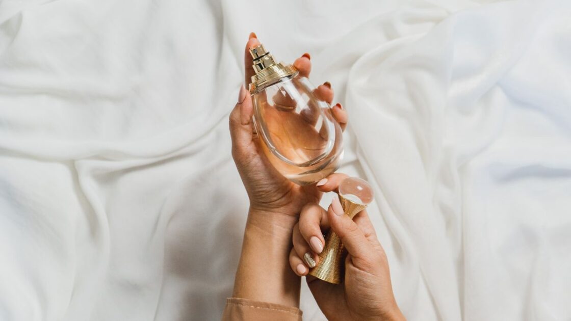 The 8 Best Perfumes for Mature Women: A Fragrance for Every Occasion