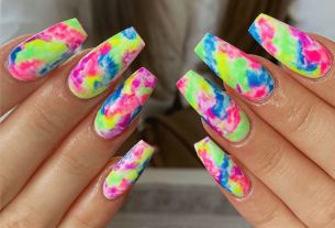 Tie-dye nails - How to do the latest nail at home + inspirations