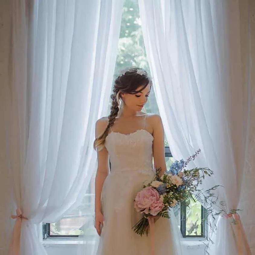 Simple wedding dress - What they look like + models for inspiration