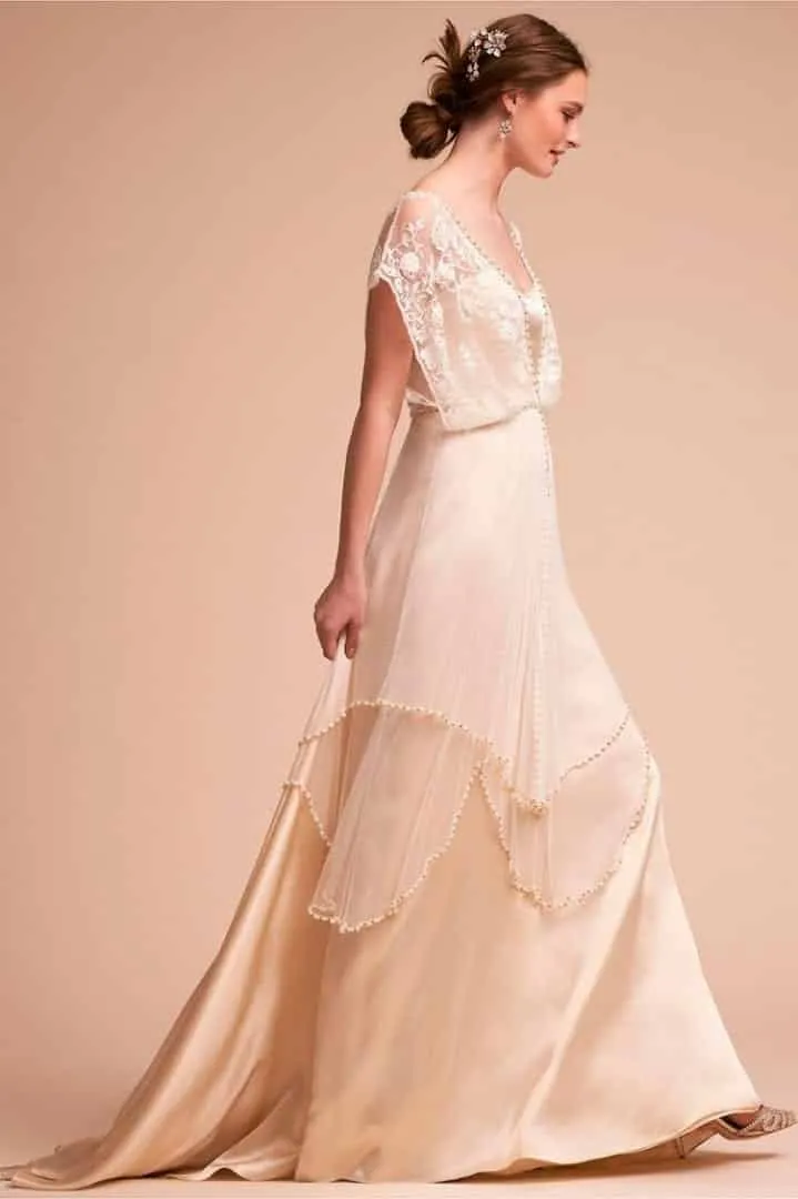 Simple wedding dress - What they look like + models for inspiration