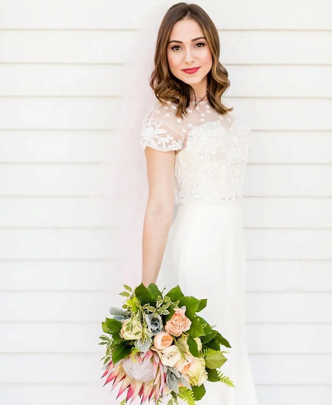 Simple wedding dress - What they look like + models for inspiration